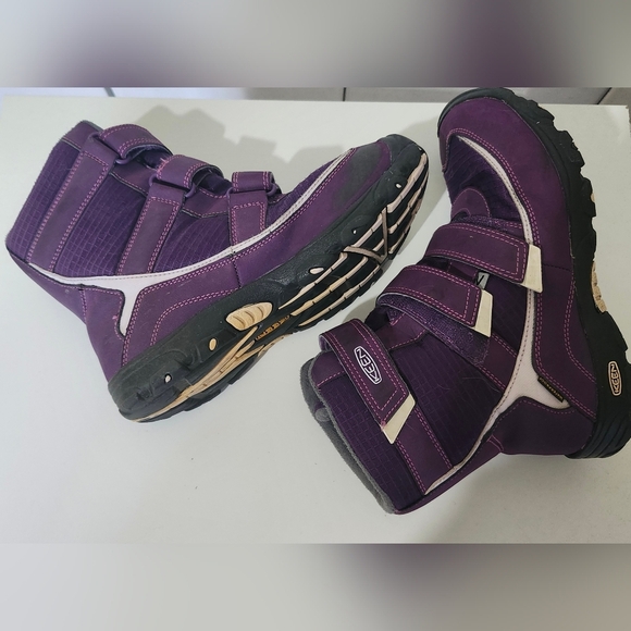 KEEN Trezzo II WP Youth Winter Boots Sz 4 US / 37 EU Waterproof Insulated Snow - Picture 2 of 12